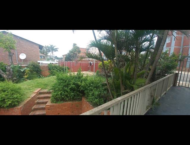 1 BEDROOM FLAT FOR SALE IN ESSENWOOD